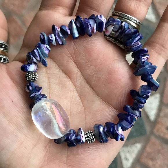 Genuine aura crystal boho purple shell bracelet - Picture 4 of 8
